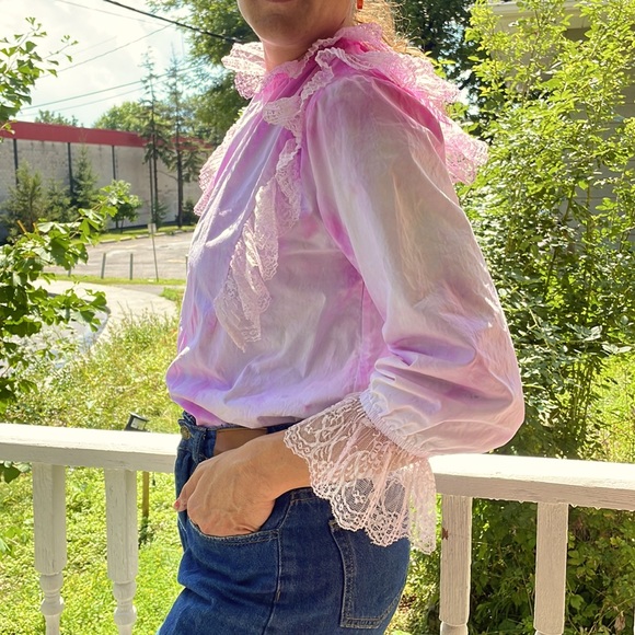 Vintage pink and white lace trimmed blouse size medium - Picture 15 of 15